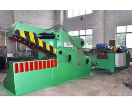 Q43-5000型自動廢汽車剪切機